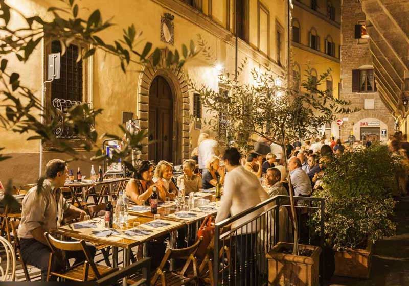 Dinner at Nine: Why Late Meals Are the Ultimate Luxury