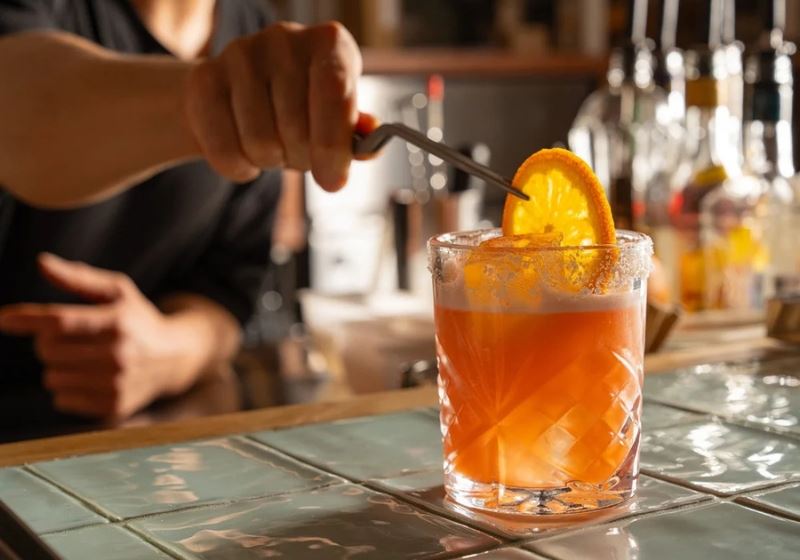 A Journey Through Cocktail Hour Venues