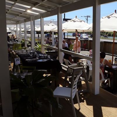 Caroline's Boatshed Bar and Eatery