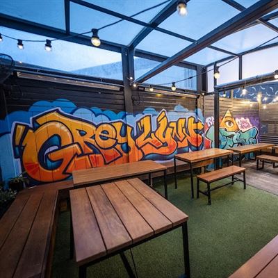 RE Burger Grey Lynn