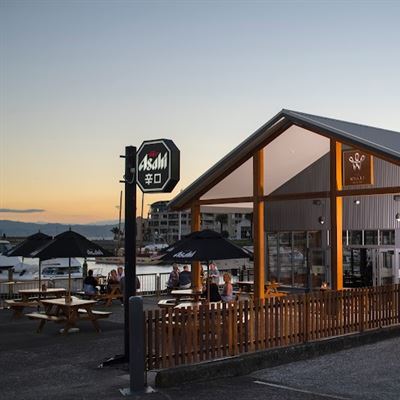 Wharf Bar & Grill