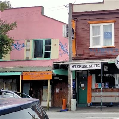 Moon Pizza Music and Beer Bar