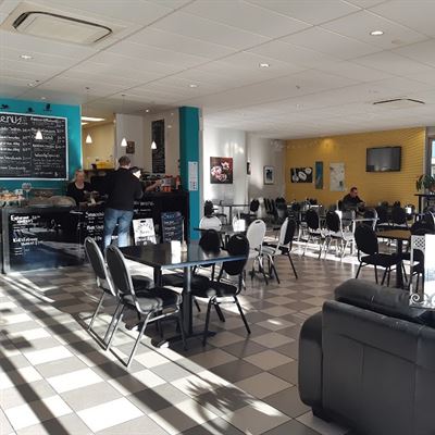 Headquarters Cafe & Bar