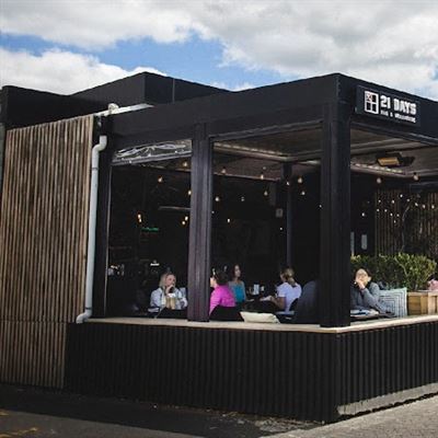 21 Days Bar & Brasserie