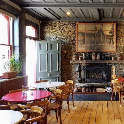 Post Office Cafe And Bar