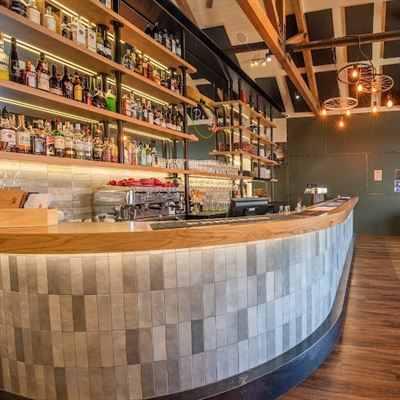 Paulina's Bar