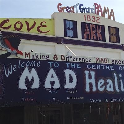 MAD LOVE Kin-Ship
