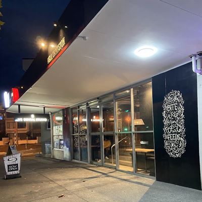 Hell Pizza Ormiston