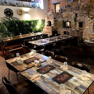 Akdeniz Bar Cafe Restaurant