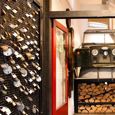 Fire And Slice Woodfired Pizzeria