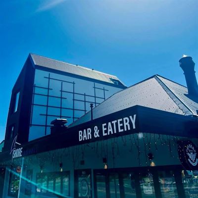 4 Shore Sumner Bar & Eatery