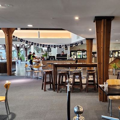Sir Edmund Hillary Cafe & Bar