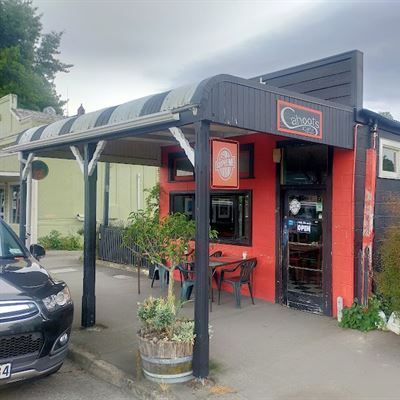 Cahoots Cafe