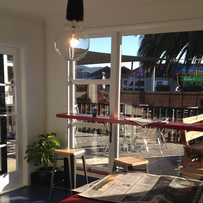 Phoenix Cafe and Bar