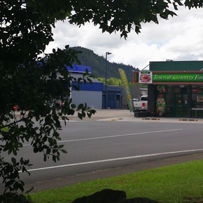 Town And Country Food