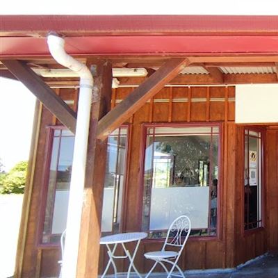Ata's Bar & Eatery