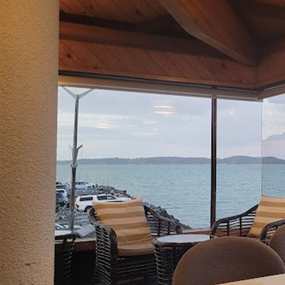 Caviar Kitchen - Boat Club Restaurant