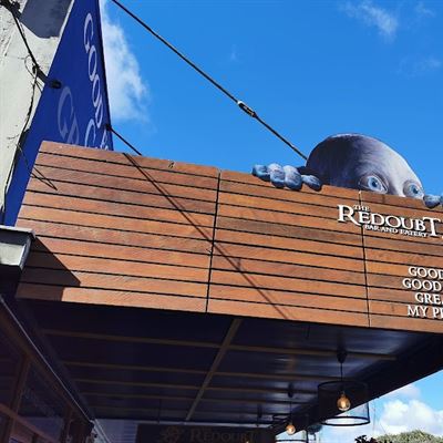 Redoubt Bar & Eatery