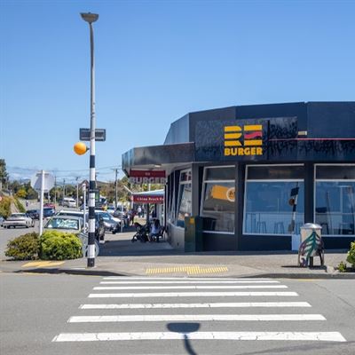 RE Burger Kapiti