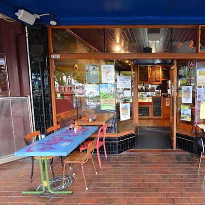Fat Dog Cafe & Bar