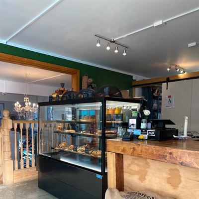 Take a Bite, Café & Bakery