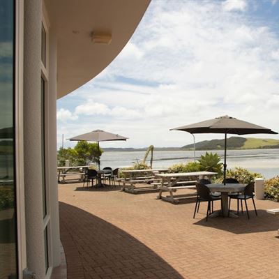 Sandbar & Restaurant