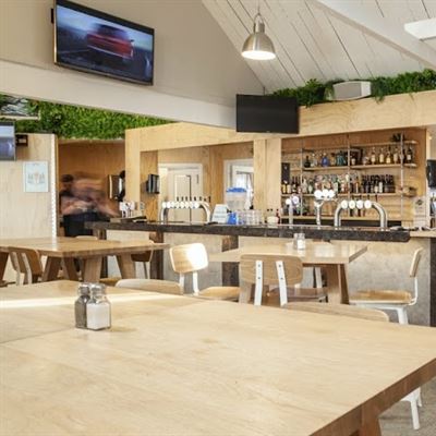 Boundary Tap & Kitchen