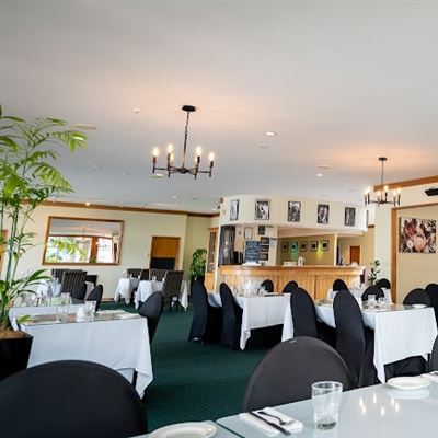 Flames Restaurant, Bar & Cafe