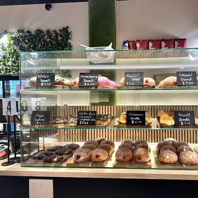 Dolce bakery & cafe
