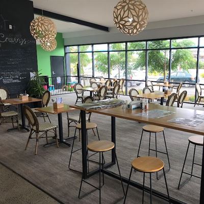 Cravings Cafe