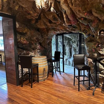 Schnappa Rock Restaurant & Bar