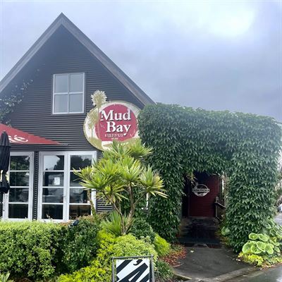 Mud Bay Cafe