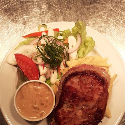 Tone's Bistro