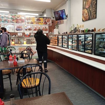 Town and Country Cafe