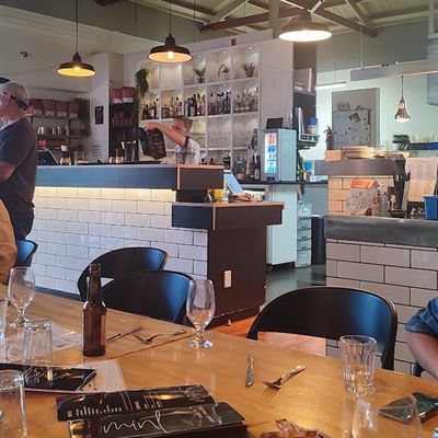 Mint Cafe & Bar