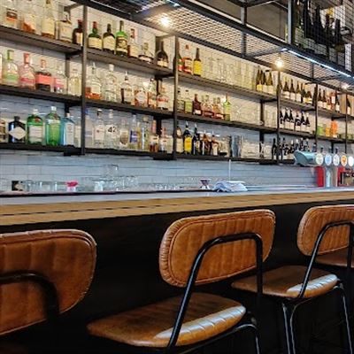 Frank's Oyster Bar & Eatery