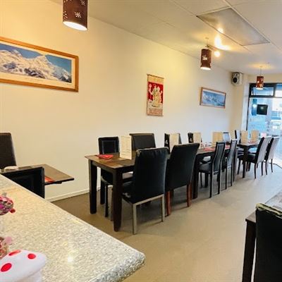 Everest Indian Restaurant Woolston