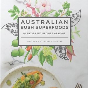 Kakadu Plum and Lilly Pilly Smoothie Bowl 