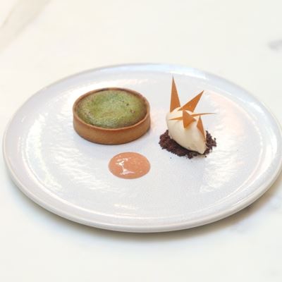 Uji Matcha Lava Tart with Yoghurt Ice Cream and Rhubarb Coulis - Chef Recipe by Raphael Szurek 