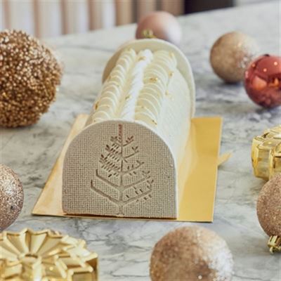 White Christmas Festive Yule Log - Chef Recipe by Remy Le Nestour and Quentin Zerr