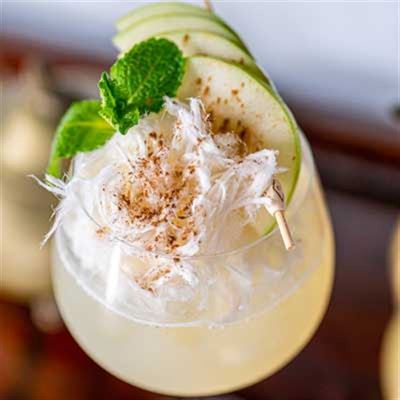 Rakin Roll Cocktail - Recipe by Olive Thyme
