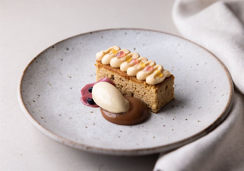 Mount Tamborine Gingerbread, Honey, Black Pear and Rhubarb - Chef Recipe by Luke Wakefield