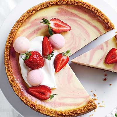Strawberries and Cream Baked Cheesecake