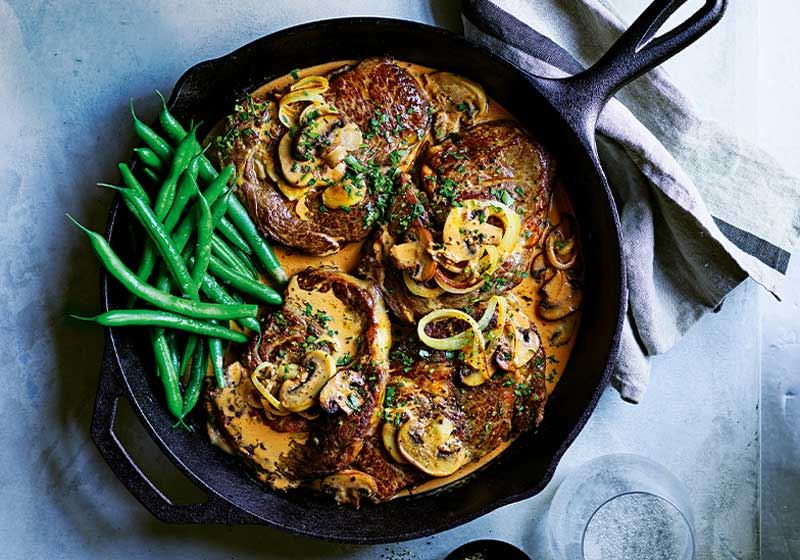 Pan-seared Steaks, Stroganoff Sauce and Green Beans