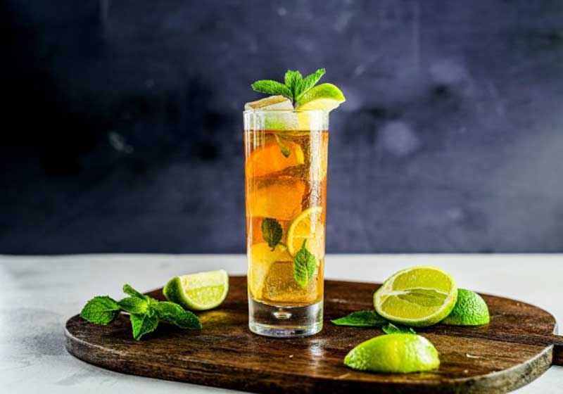 Chilled Maple Mint Tea with Citrus Slices - Recipe by Maple from Canada